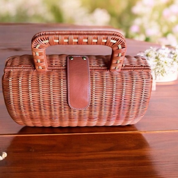 MAXX NEW YORK CORAL-ORANGE RATTAN SATCHEL WITH LEATHER TRIM - Picture 8 of 10